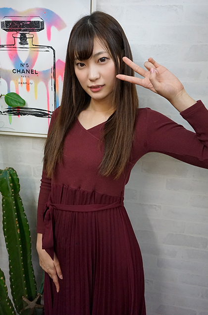AV美谷朱里 後編】自慢のスレンダーボディは騎乗位の賜物!?＆役にはまり切れなくても、台本にあれば意地でも涙を流すプロ魂を見た！【美谷朱里 人気AV女優インタビュー】  | XCITYでエロ動画を根こそぎ体験しよう！